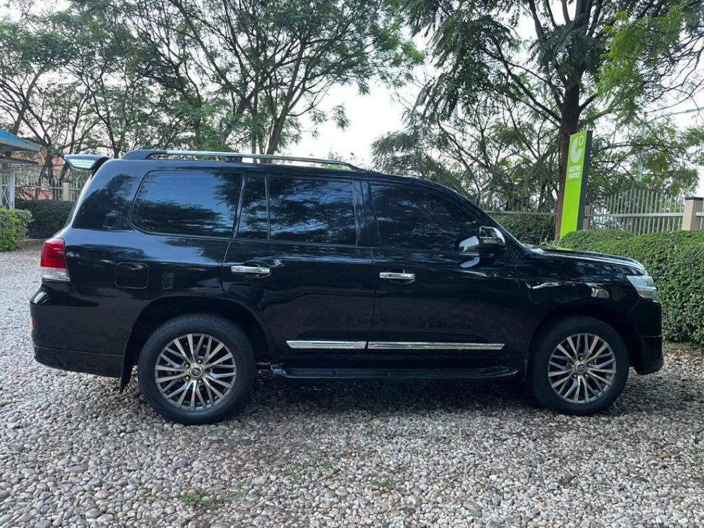 Safari Vehicle Rental Rwanda