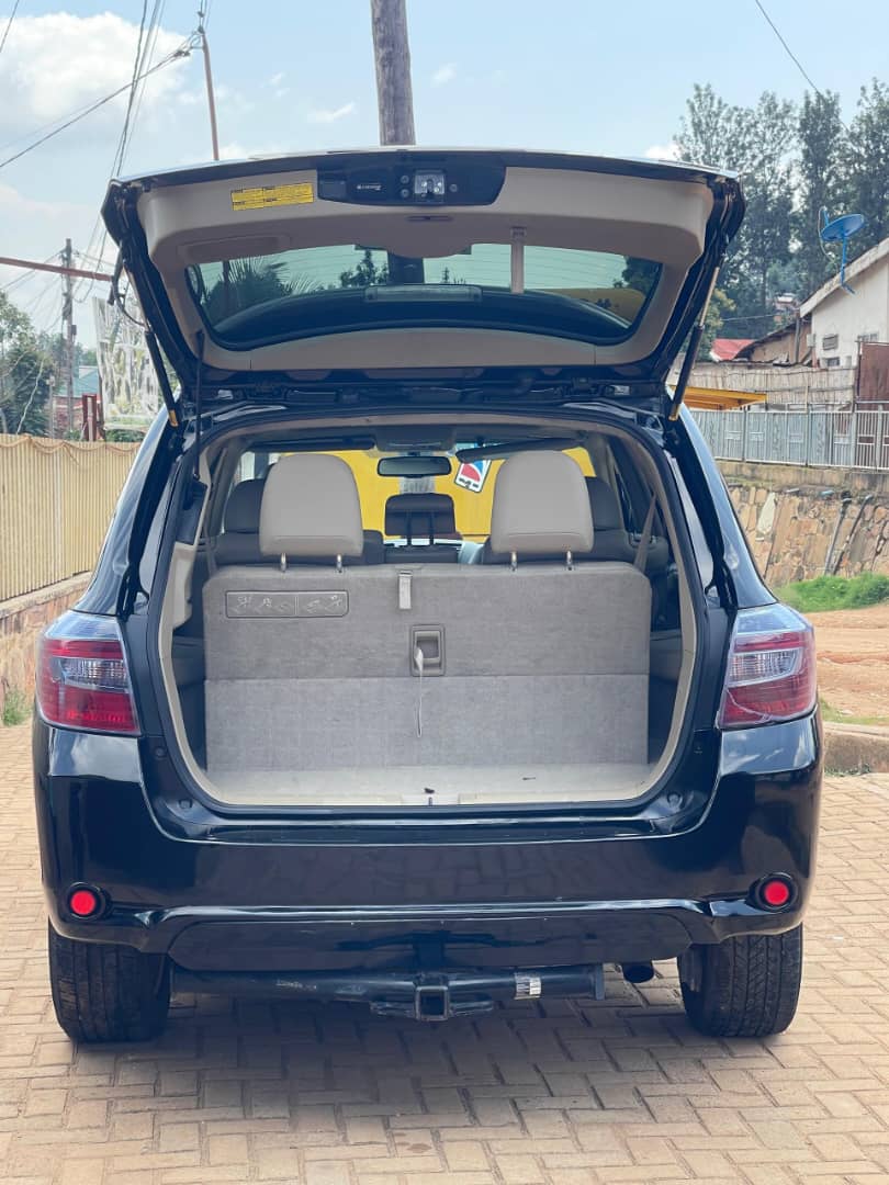 Affordable car rentals in Rwanda with 4x4 Kigali Car Rentals. Self drive, 4x4 hire, airport transfers, and safari vehicles at best rates.