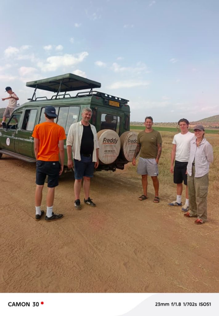 Safari car hire Rwanda for Akagera, Volcanoes and Nyungwe. Compare RAV4, Prado and Land Cruiser 4x4 vehicles for self-drive or guided safaris.