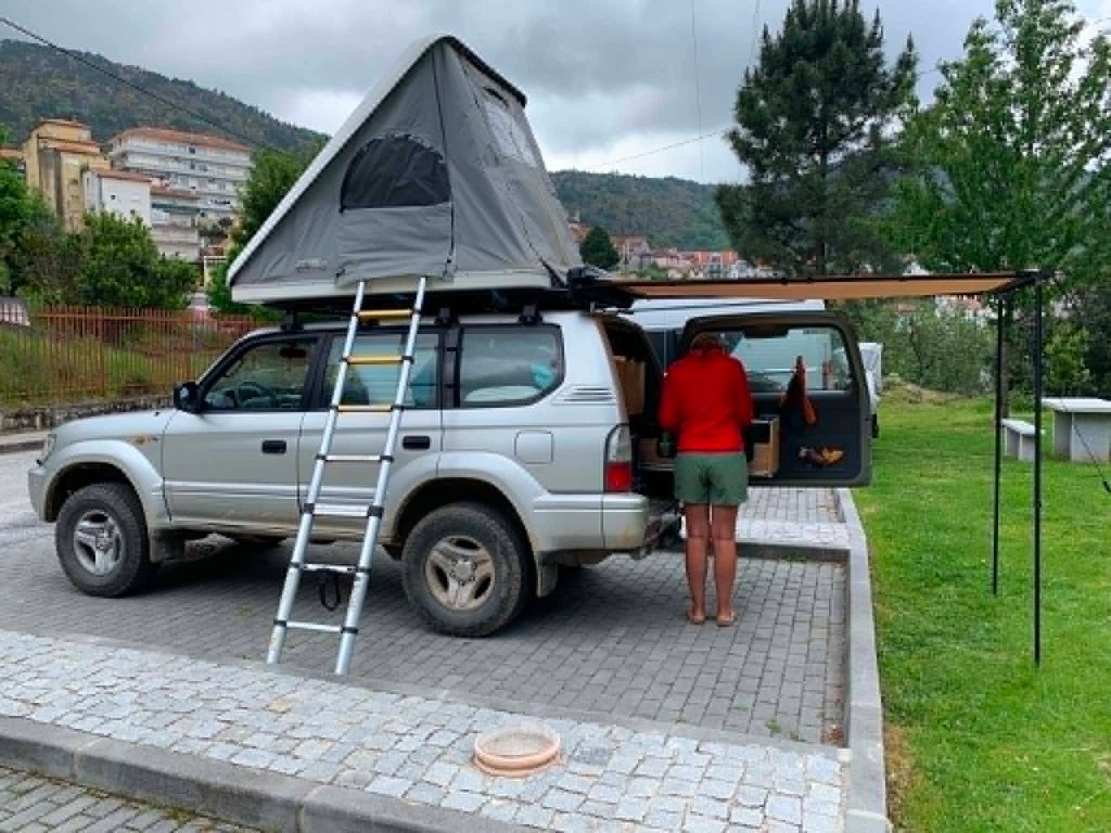 Car Hire and Camping Rwanda with 4x4 vehicles, rooftop tents and camping gear. Explore Akagera, Lake Kivu, Volcanoes and Nyungwe