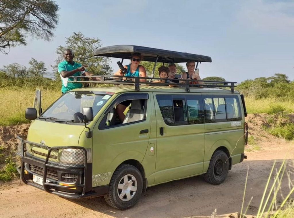 Cross border self drive Rwanda Uganda 4x4 rental