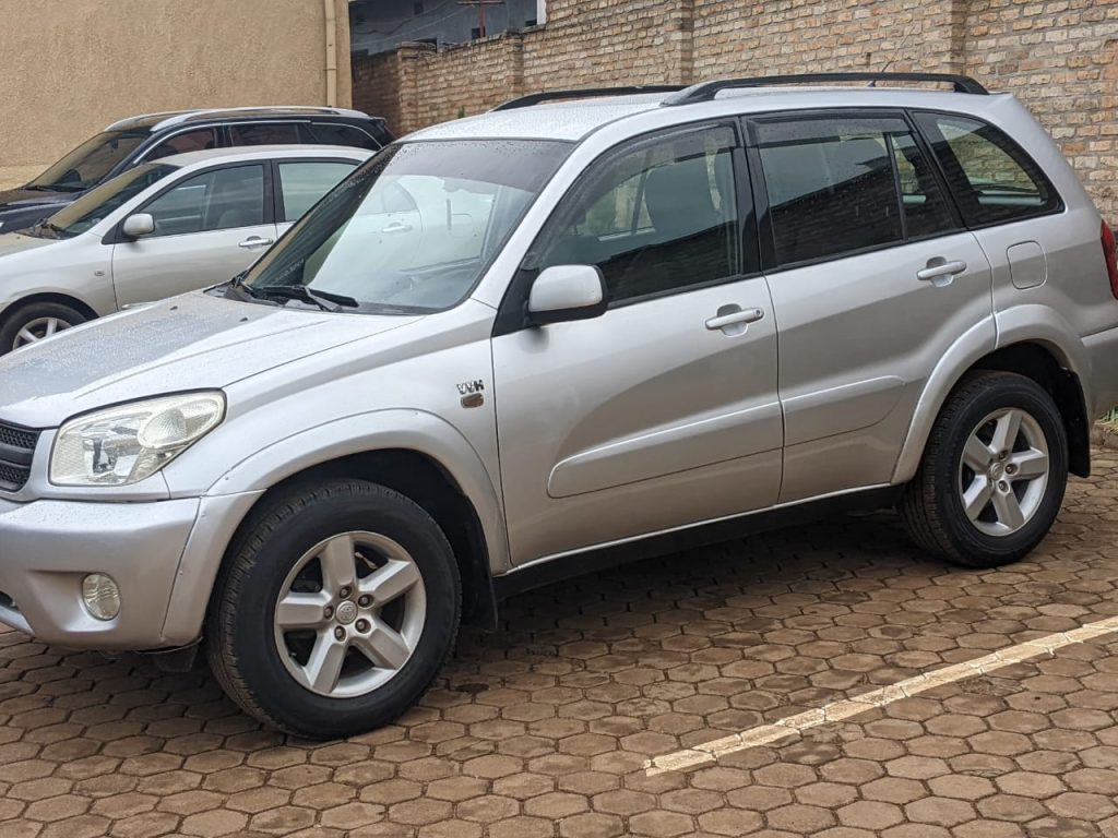 Toyota RAV4 4x4 self drive Rwanda road trip