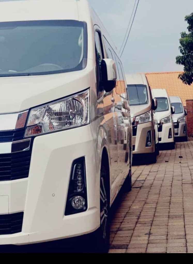 Toyota HiAce and Toyota Coaster minibus rental options in Kigali